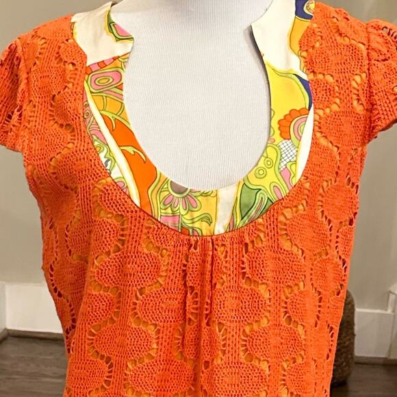 Trina Turk Orange Crochet With Silk Detail Neckline Pleated Shift Dress Size 6 - Picture 3 of 10